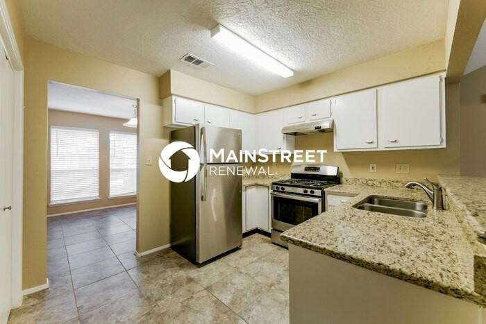 9415 Charterlawn Circle - Photo 6 of 16