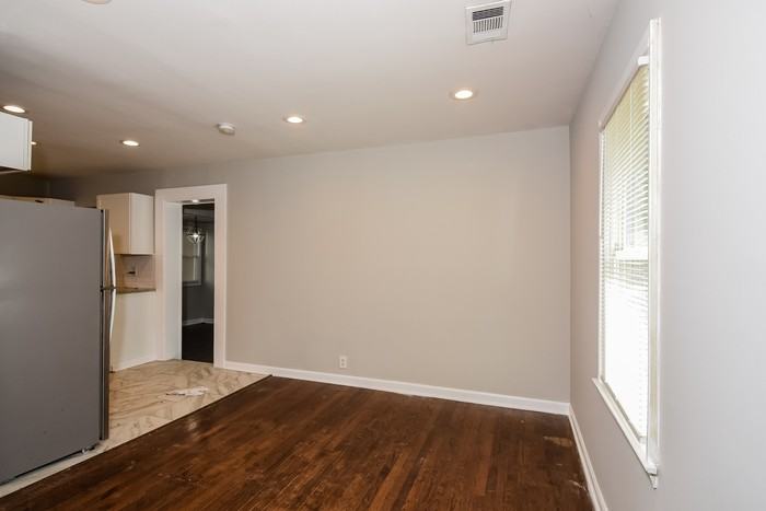 1695 Valencia Rd - Photo 5 of 16