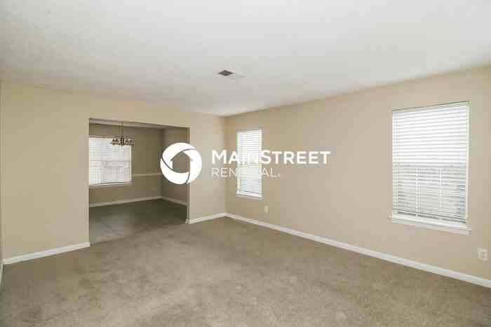 6129 Pomerania Trl - Photo 5 of 18