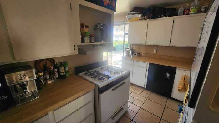 826 East Waverly Street #1 - Photo 4 of 10