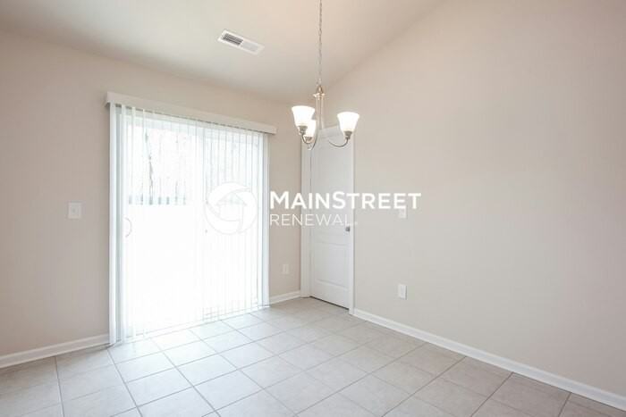 118 Calhoun Pl - Photo 3 of 15