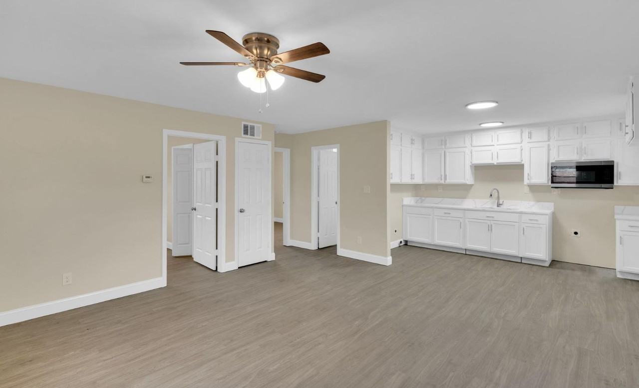 701 George Hopper Rd - Photo 5 of 20