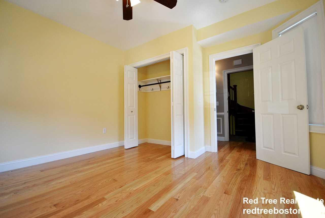 38 Turner St #2 - Photo 4 of 18
