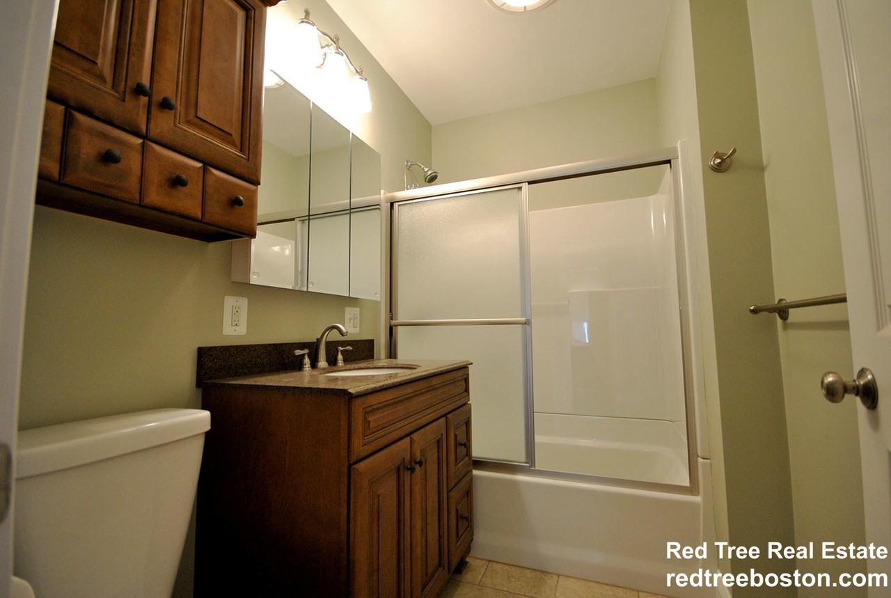 38 Turner St #2 - Photo 5 of 18