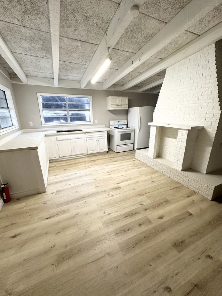 113 Fred St #NA - Photo 2 of 9