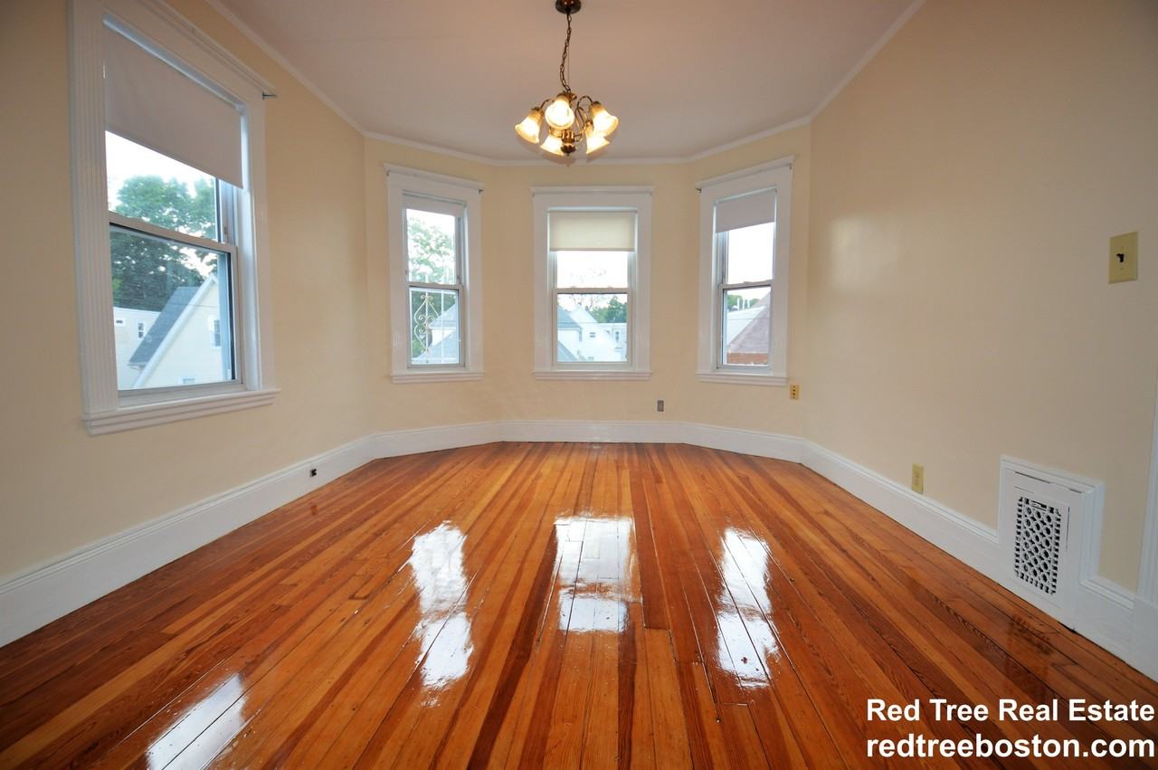 39 Montfern Ave #3 - Photo 2 of 20