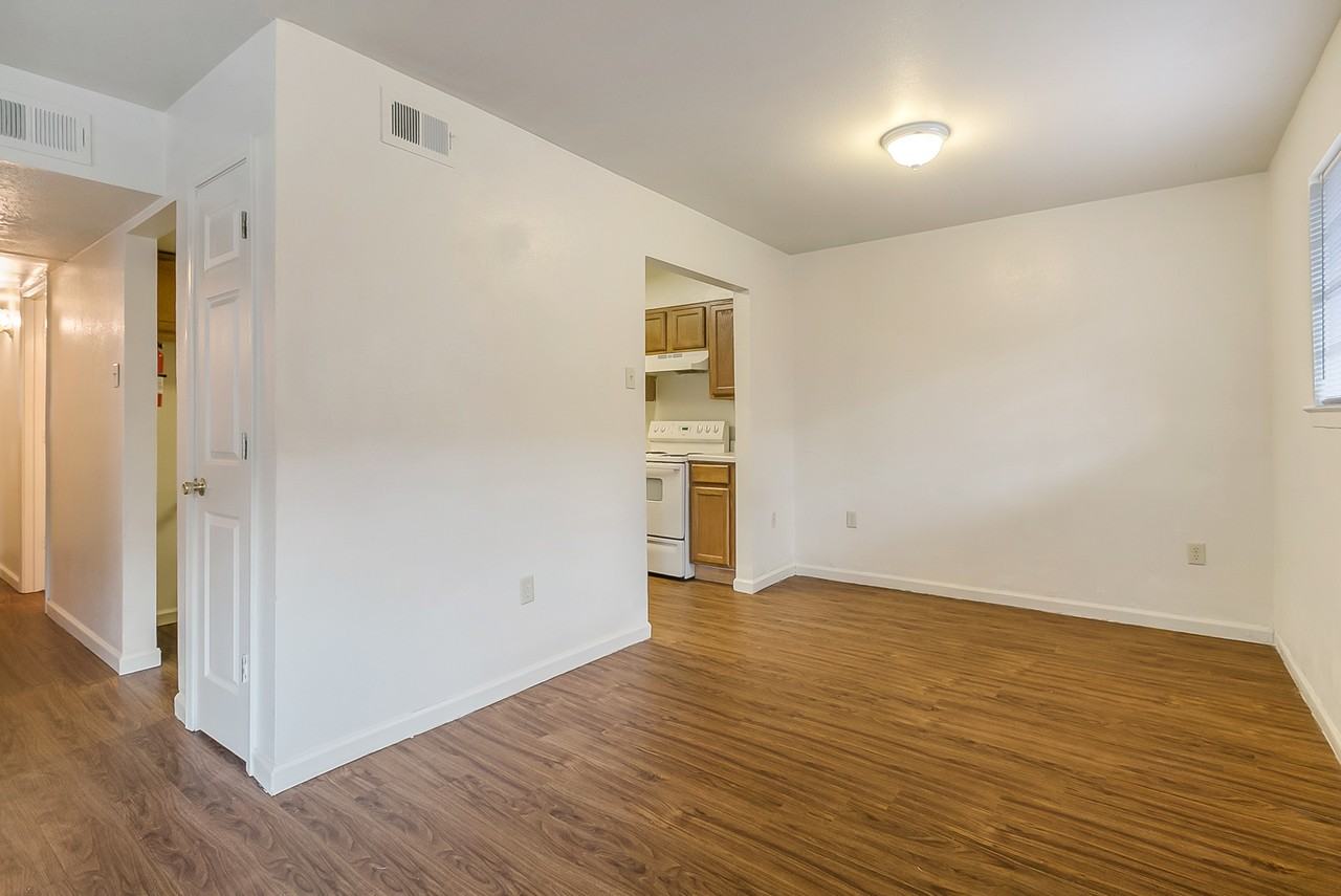4102 Hessmer Ave #3 - Photo 4 of 14