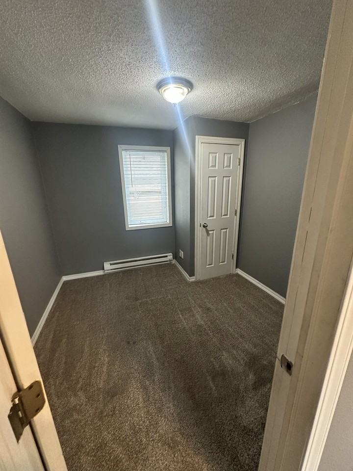 613 North Franklin Avenue #1 - Photo 4 of 15