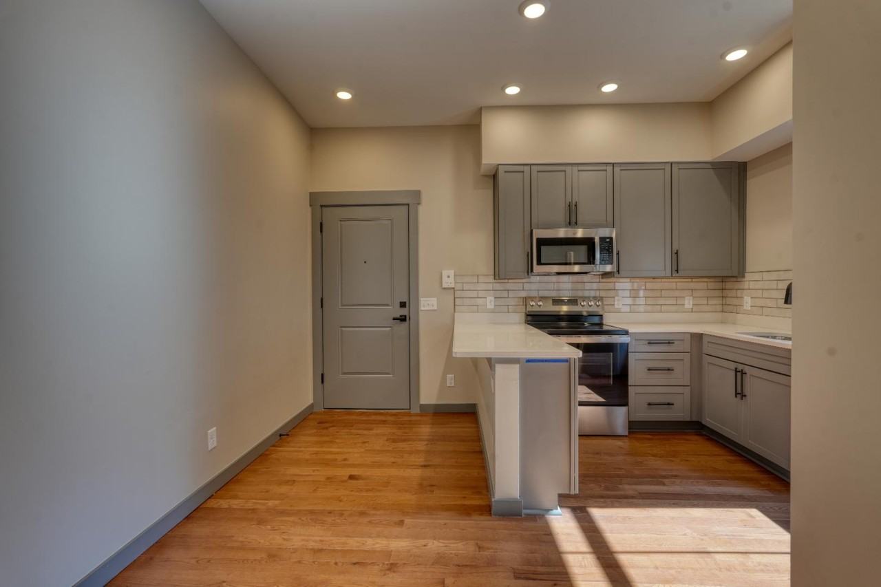State Ave Lofts - Photo 5 of 21