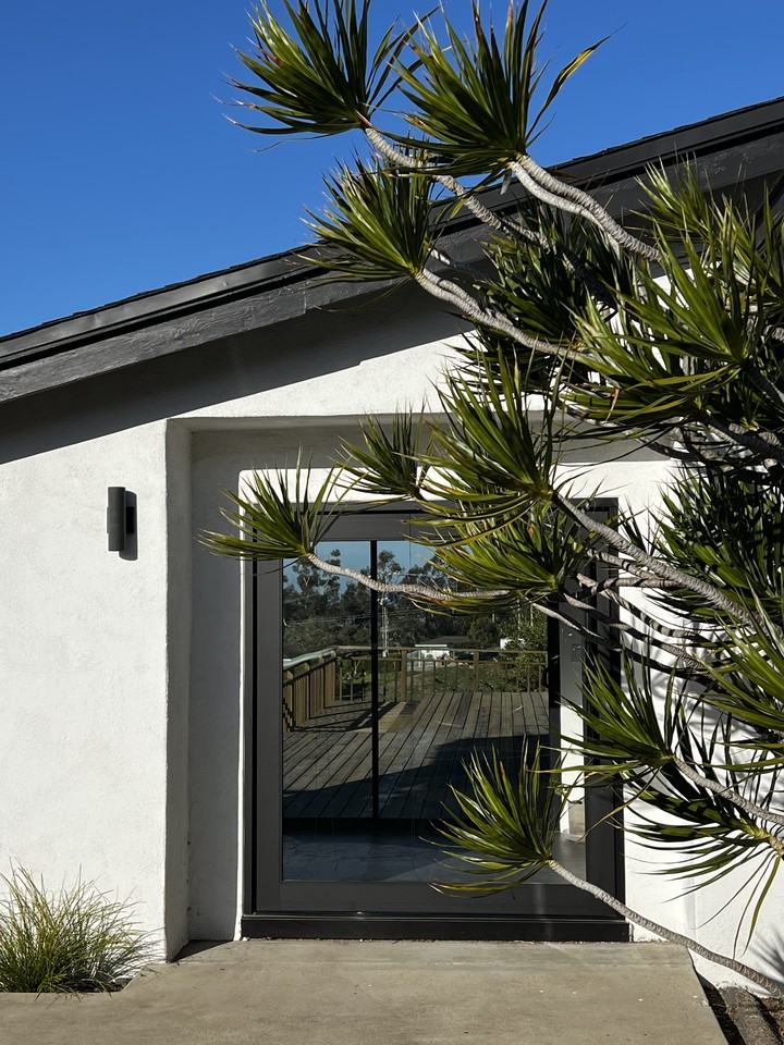 353 Mariposa Drive #NA - Photo 2 of 36