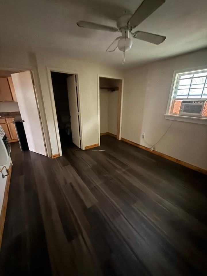 1129 1st Ave Nw - Photo 3 of 6