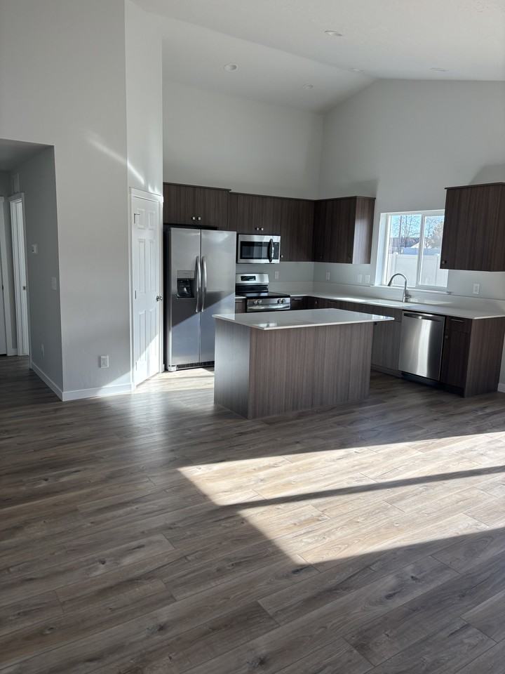 5210 Endicott Dr #NA - Photo 4 of 14