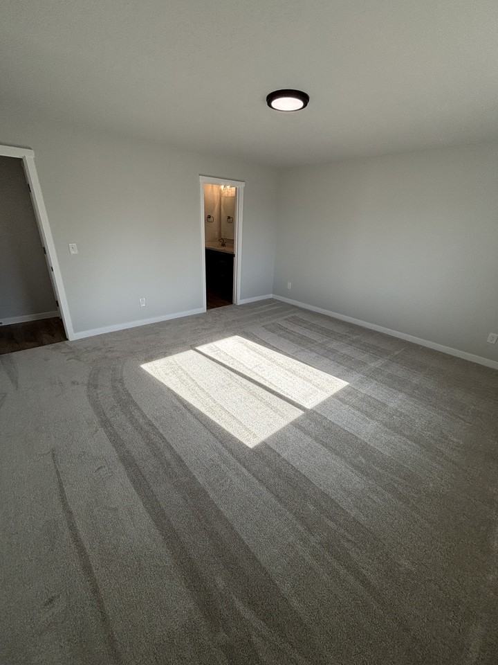 5210 Endicott Dr #NA - Photo 7 of 14