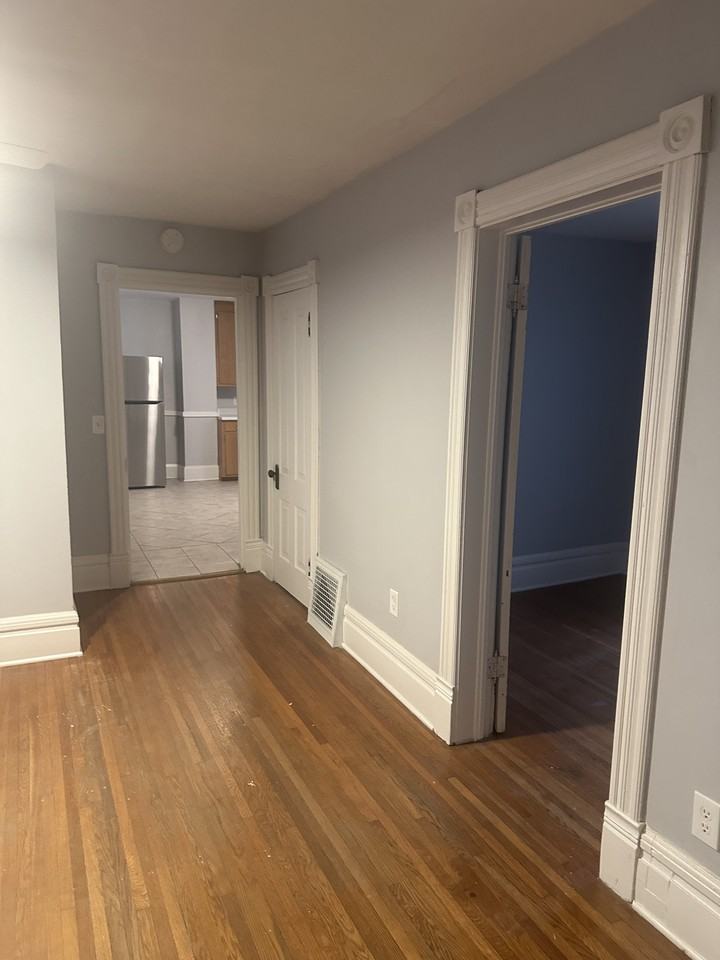 518 Charles Ave #A - Photo 7 of 21