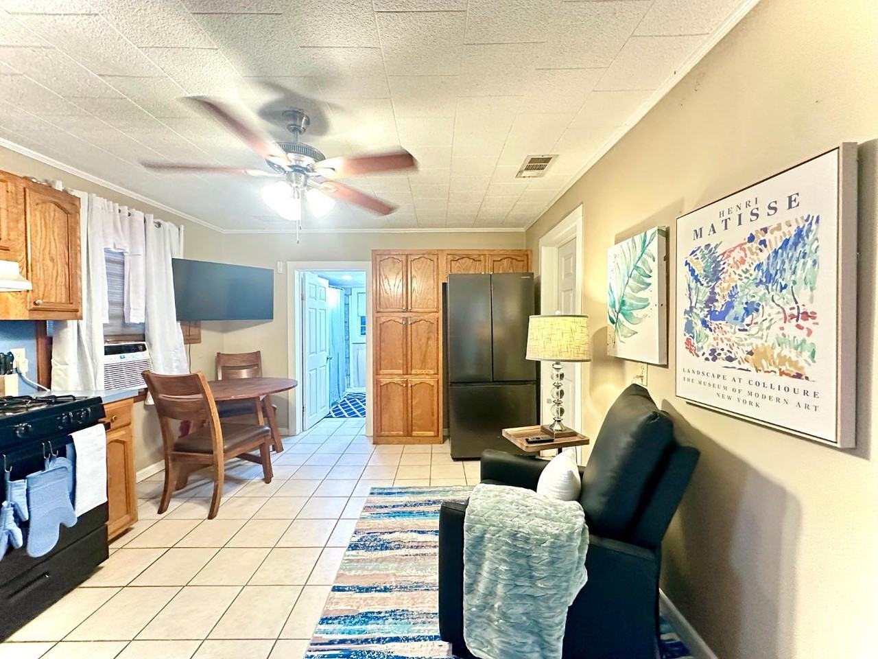 3760 Addis Ln - Photo 2 of 10
