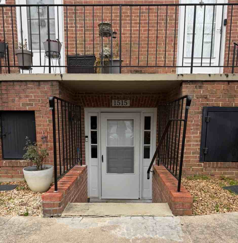 1515 Presidential Dr - Photo 2 of 20