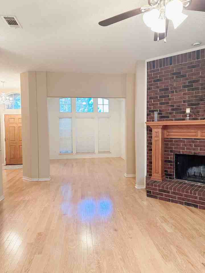 308 Elizabeth Trl #NA - Photo 2 of 9