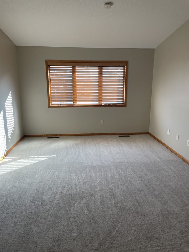 3991 Whiting Lane Northeast #NA - Photo 4 of 38