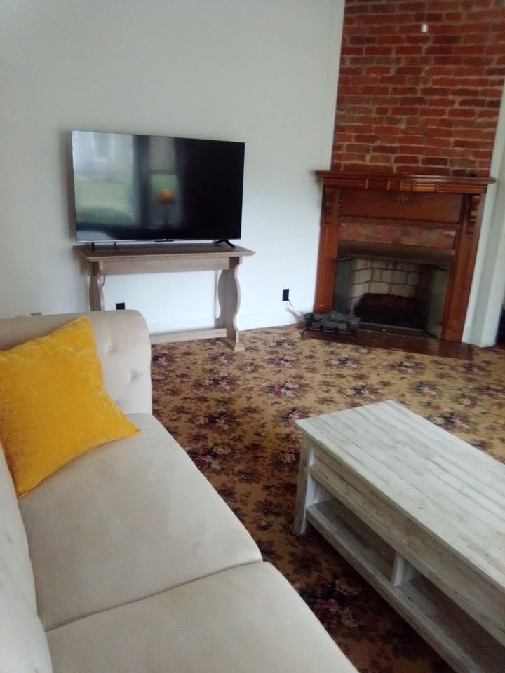 163 Vine St #NA - Photo 3 of 17