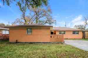 featured image of 914 Mosher Lane