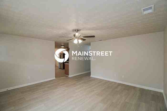 5862 Homestead Cir - Photo 7 of 17