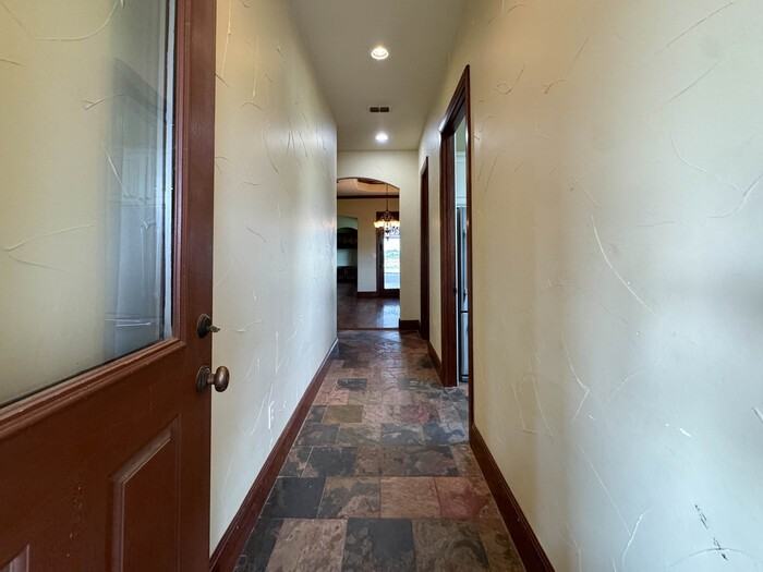 1559 E Blackjack Rd - Photo 2 of 50