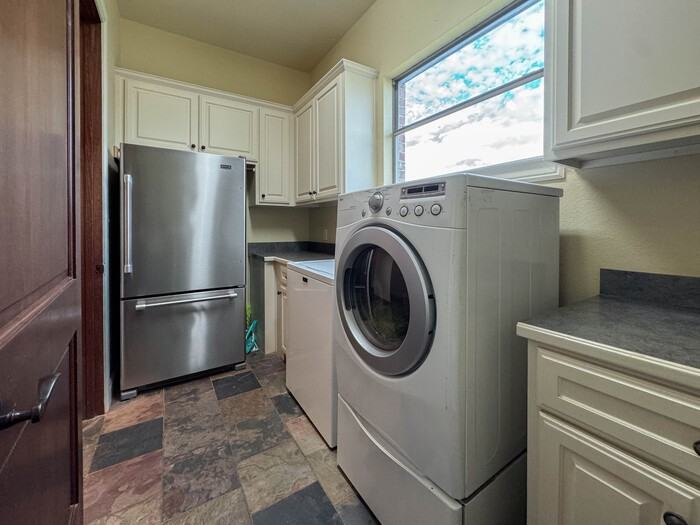 1559 E Blackjack Rd - Photo 7 of 50