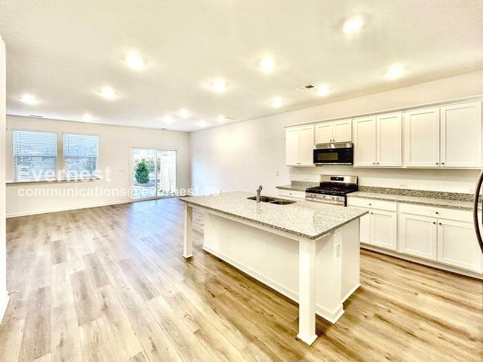 4285 Marsha St - Photo 4 of 30