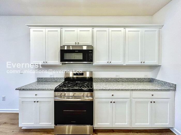 4285 Marsha St - Photo 5 of 30