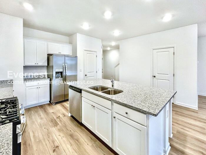 4285 Marsha St - Photo 7 of 30