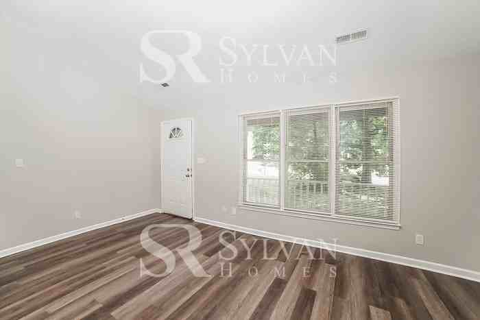 1628 Springfield Way Dr - Photo 4 of 15