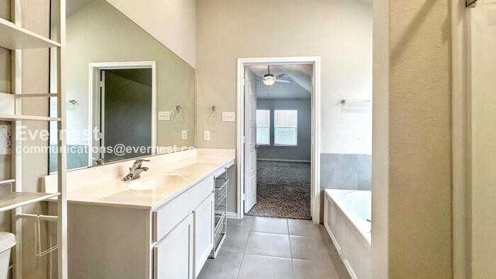 5114 Topaz Bnd - Photo 6 of 25