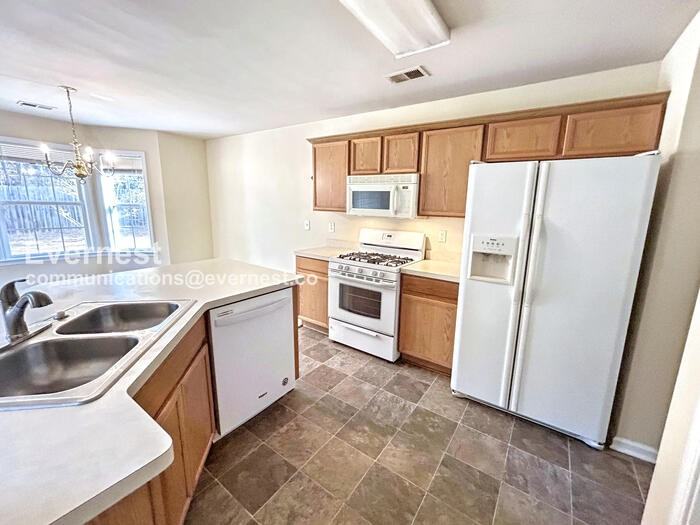 5106 Centennial Creek Vw Nw - Photo 3 of 24