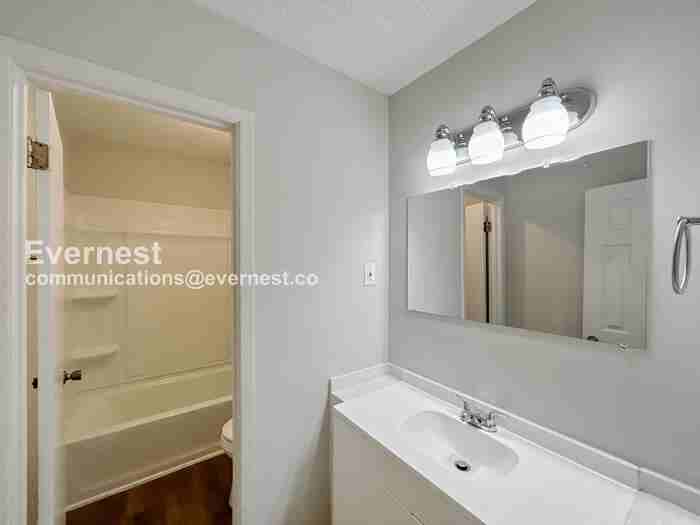 3415 Castle Dr - Photo 5 of 16