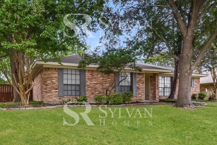 5008 Hatherly Dr - Photo 3 of 16