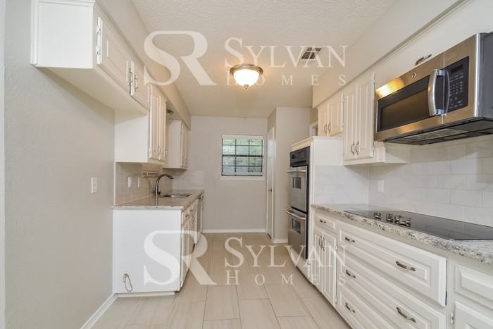 5008 Hatherly Dr - Photo 7 of 16