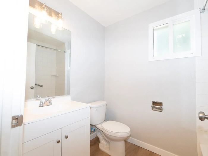 219 East Hill Avenue #2 - Photo 3 of 10