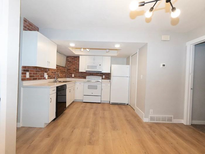 219 East Hill Avenue #2 - Photo 4 of 10