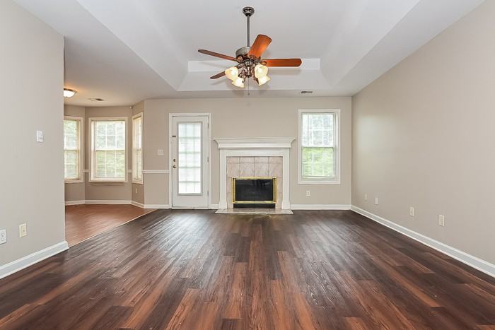 395 Branchwood Dr - Photo 4 of 15