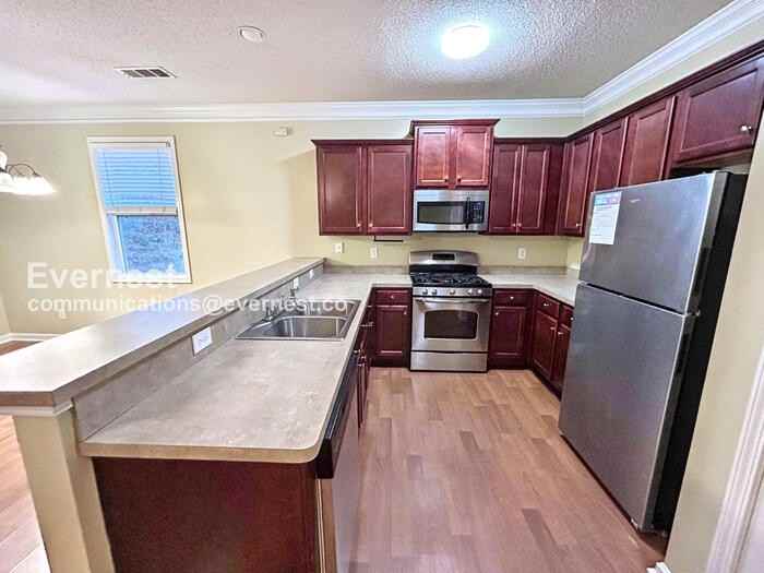 7073 Blairs View Dr - Photo 3 of 22