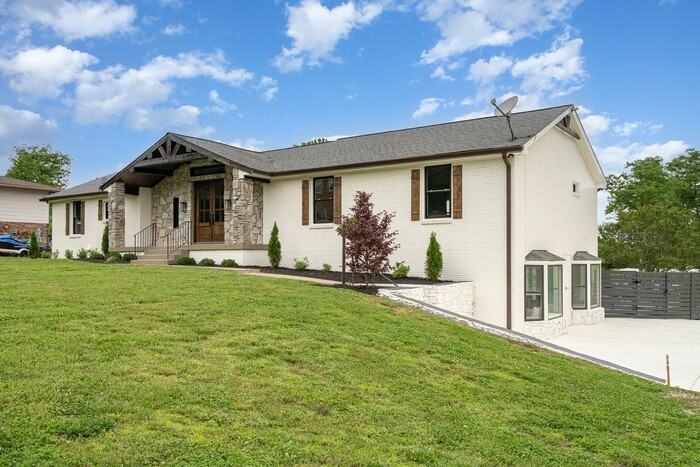 95 Short Drive - Photo 3 of 38