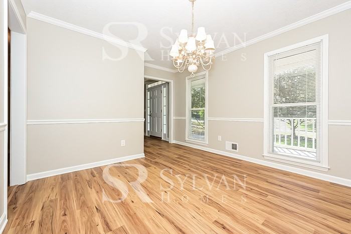 165 Lakemont Dr - Photo 3 of 15