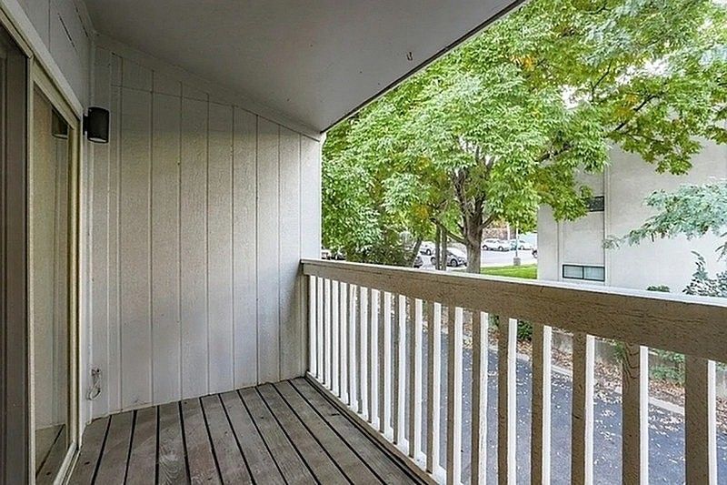 Crescent Apartments - Photo 3 of 34