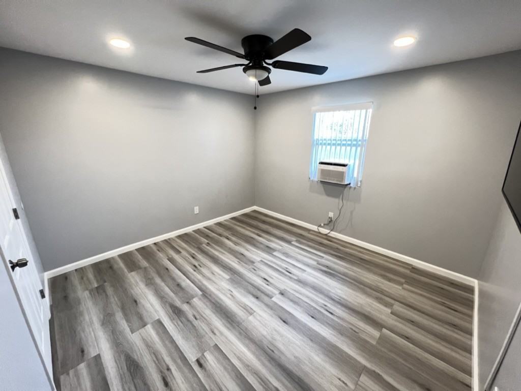 132 S Lemon Ave #NA - Photo 5 of 8