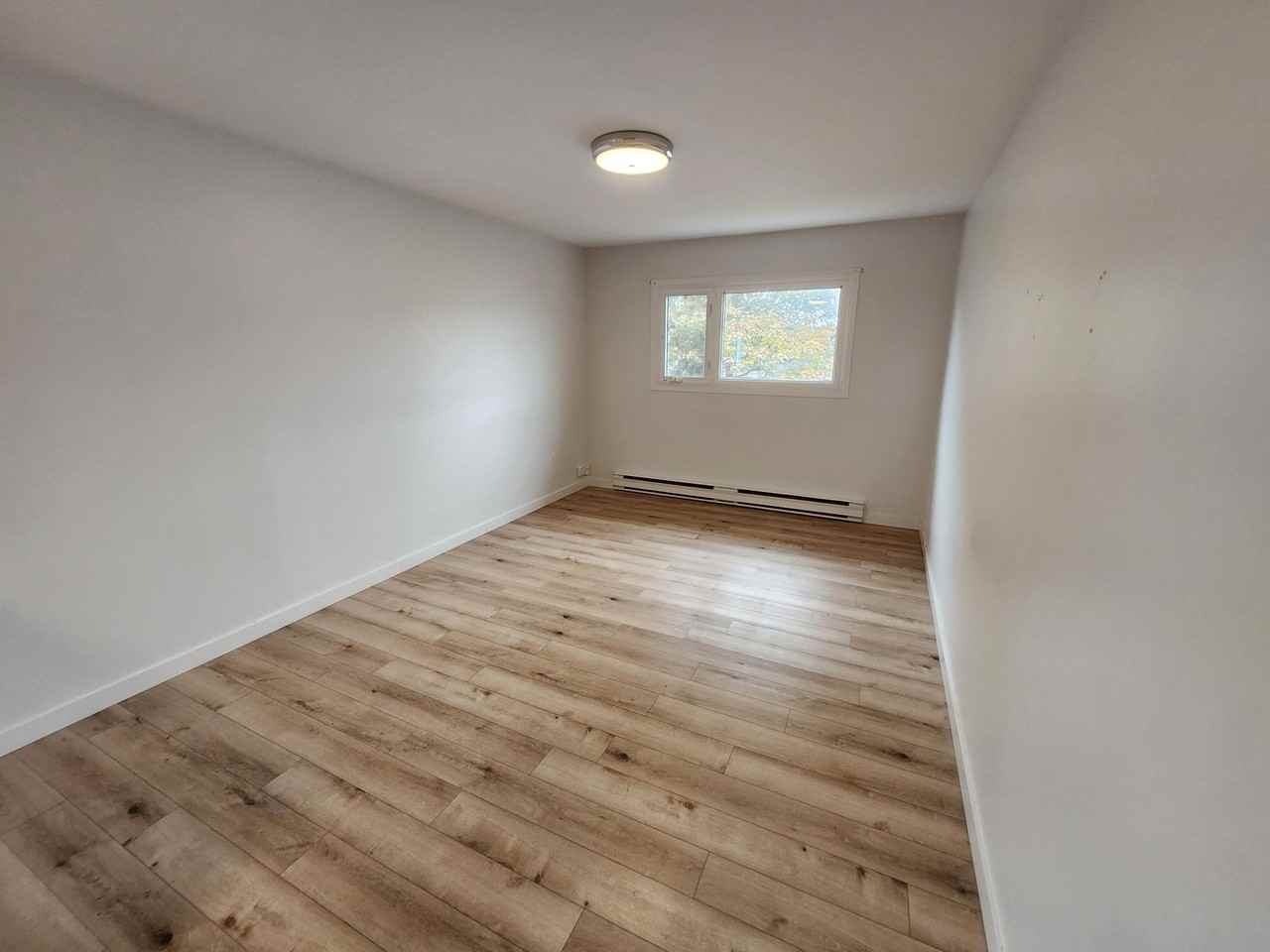 355 Prince Street #10 - Photo 5 of 12