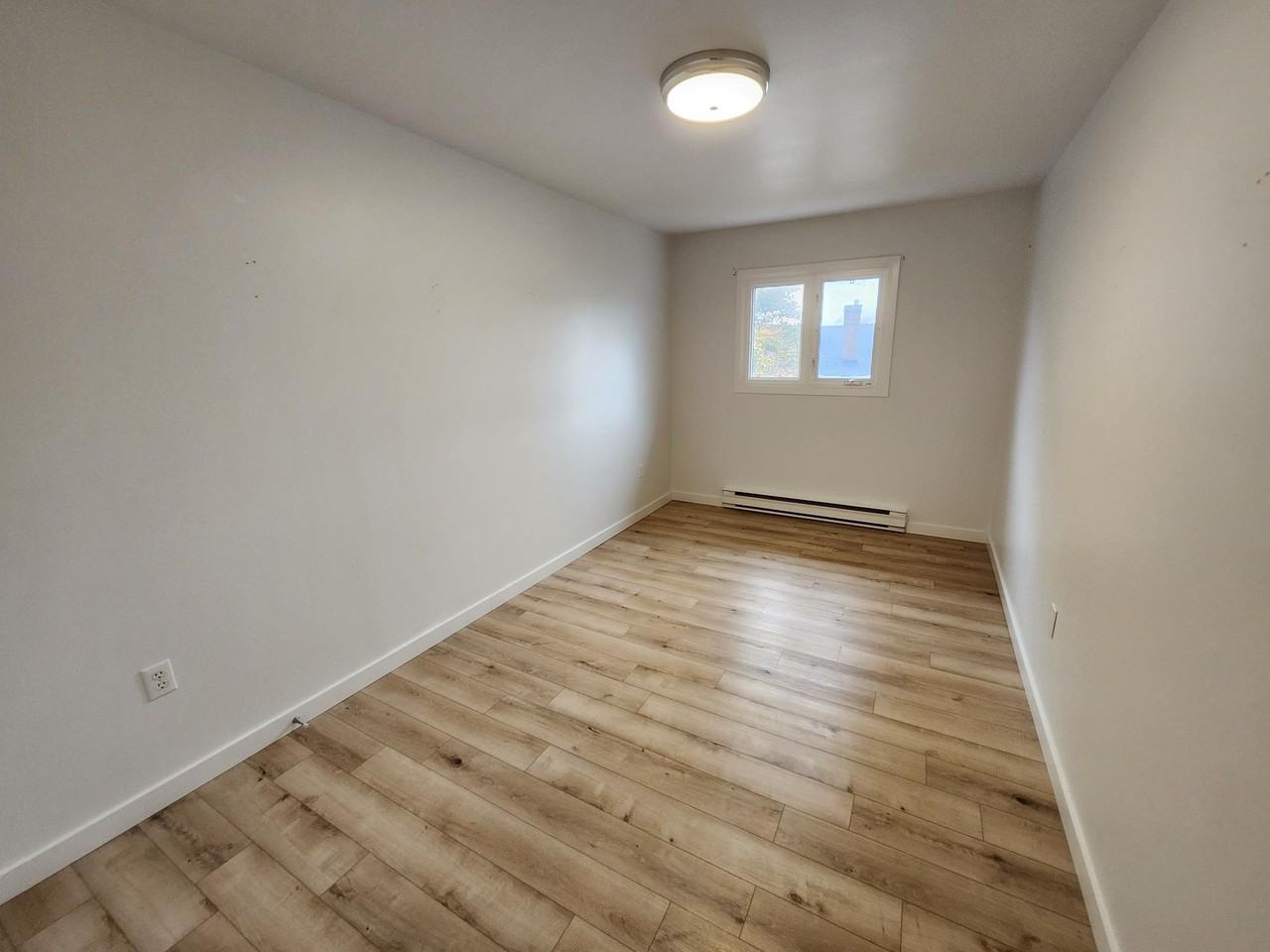 355 Prince Street #10 - Photo 6 of 12