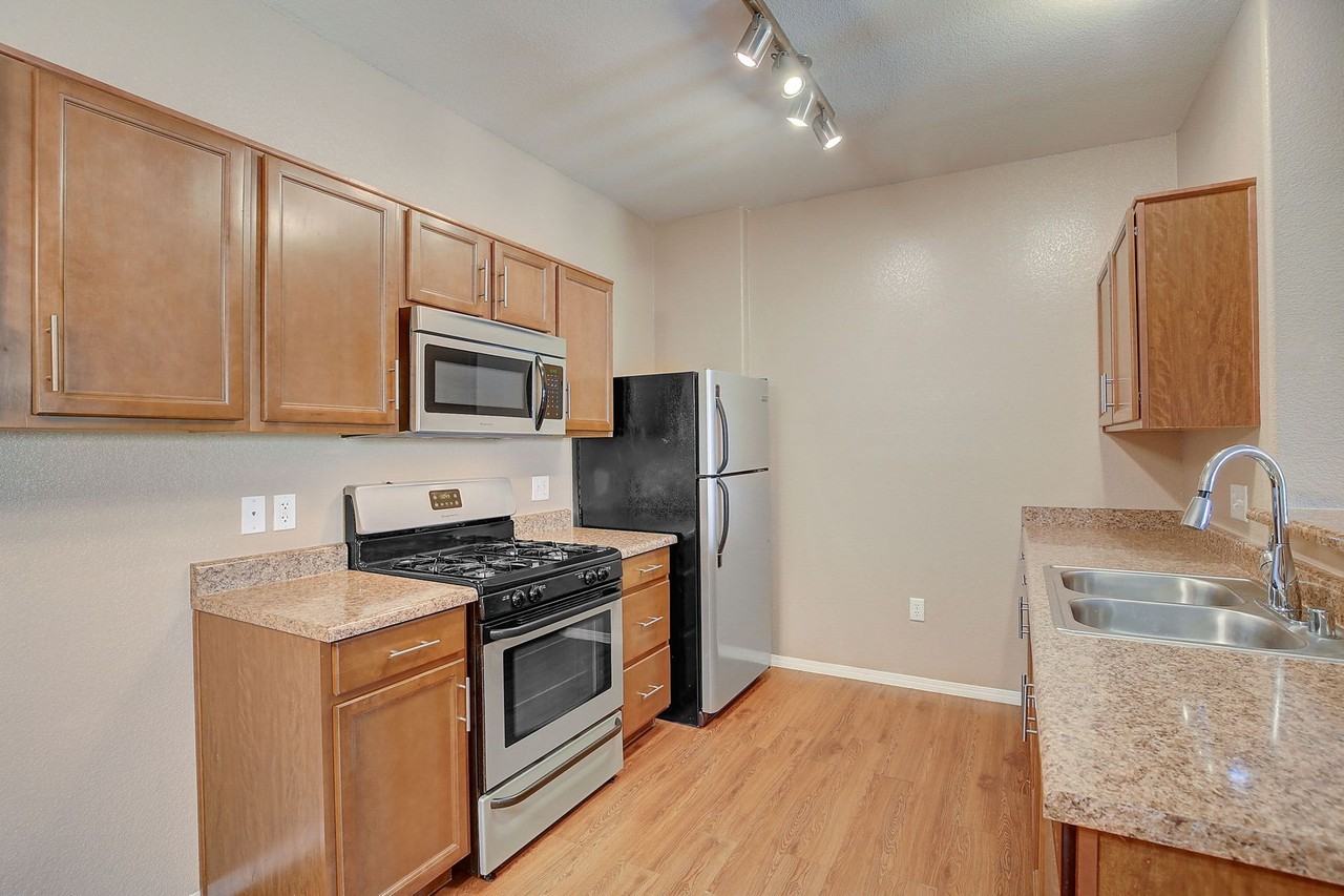 Inspirado Residences - Photo 5 of 50