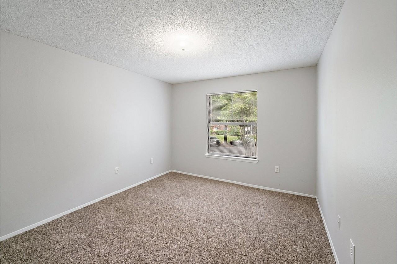 Matthews Place - Photo 2 of 29