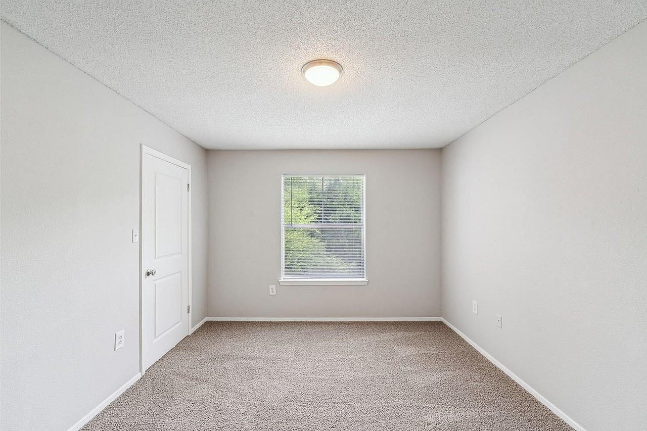 Matthews Place - Photo 3 of 29