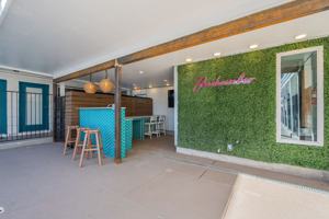 featured image of 901 N 1st Ave